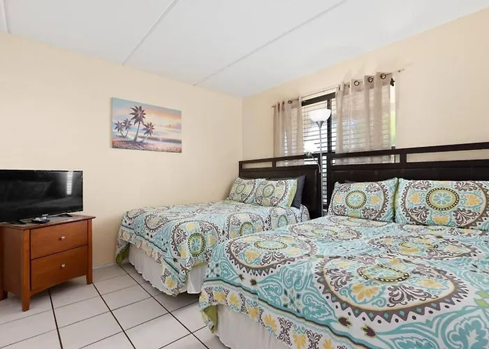 2 Bed 2 Bath Condo By Beach With Resort Pool